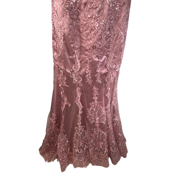 Long Dusty Rose Formal, Evening Gown, Mermaid fit with Tooling, lace & sequins - Picture 11 of 17